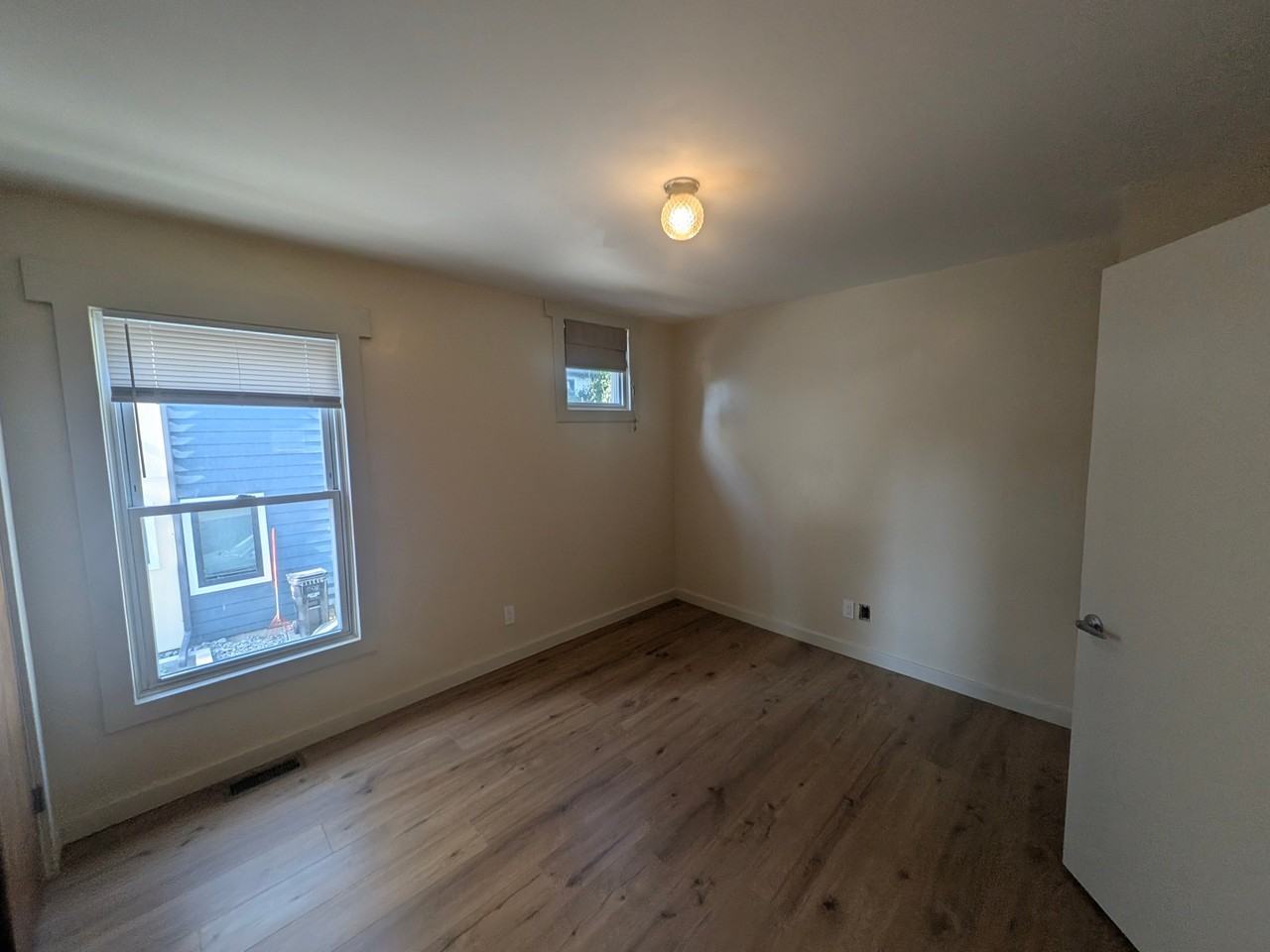 1512 22nd Ave S - Photo 7 of 16