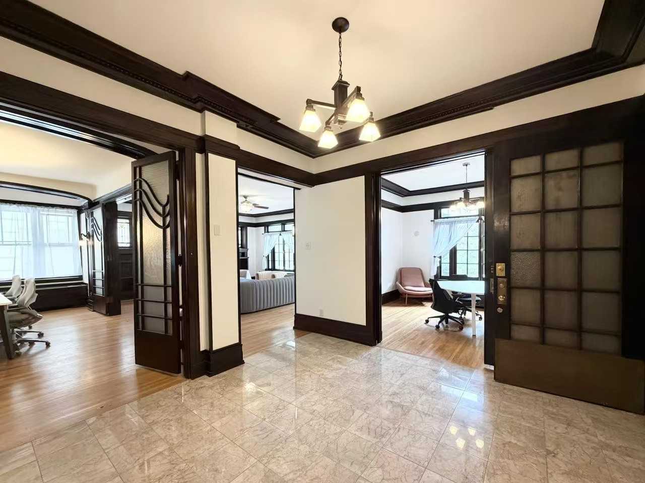 415 W Surf St #3 - Photo 7 of 36