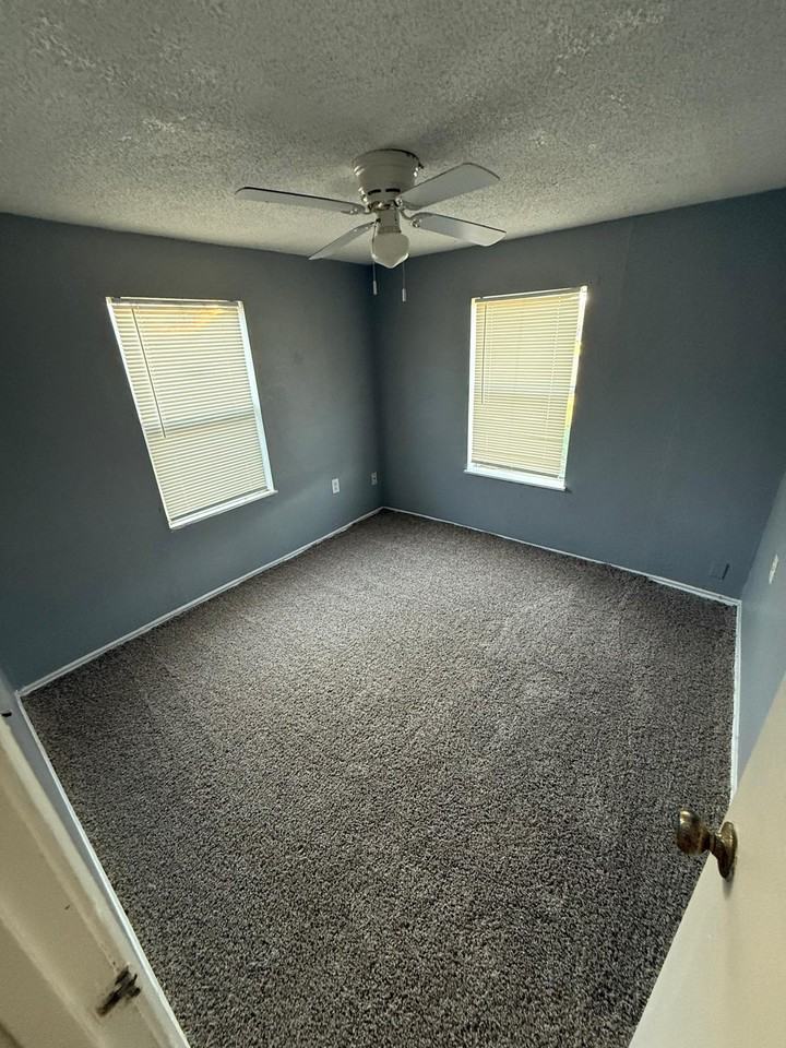 710 9th St #NA - Photo 5 of 7