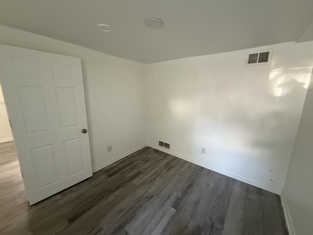 Rein Ave - Photo 4 of 5