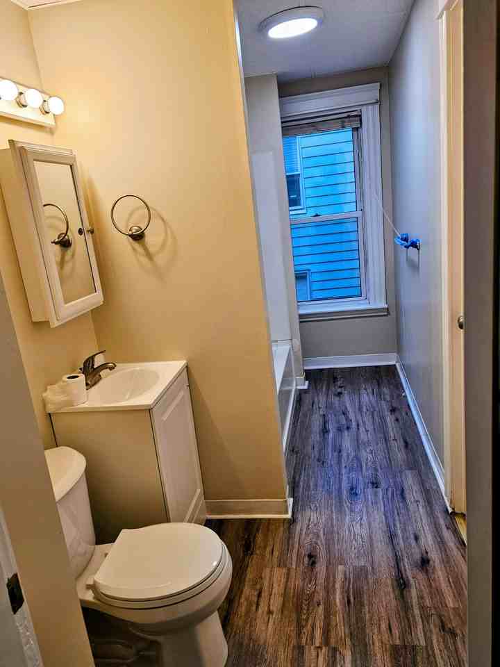 120 Pilgrim Ave #2 - Photo 5 of 8