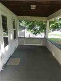 404 S Oak St #NA - Photo 3 of 17