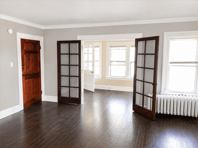214 Steward Ave #214 - Photo 7 of 11