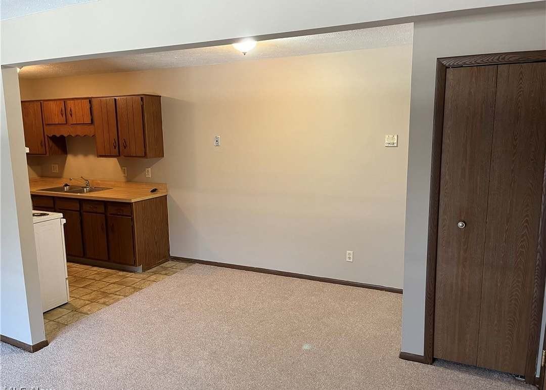 Juniper Rd #331 - Photo 4 of 10