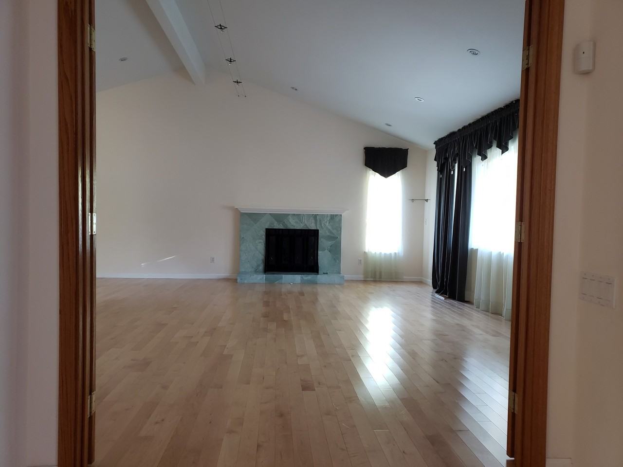 3 Stratford Pl #NA - Photo 3 of 14