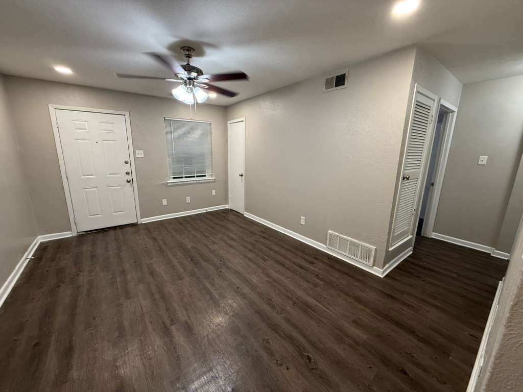 2522 Normont Cir #NA - Photo 5 of 10