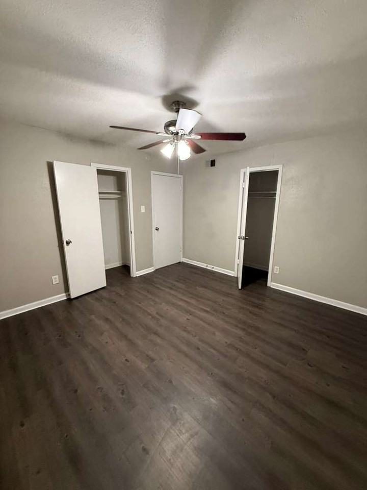 2522 Normont Cir #NA - Photo 7 of 10