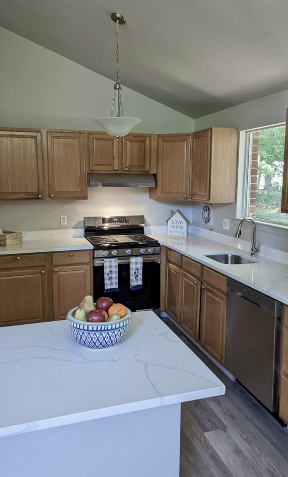 8634 Cromwell Dr #NA - Photo 3 of 18