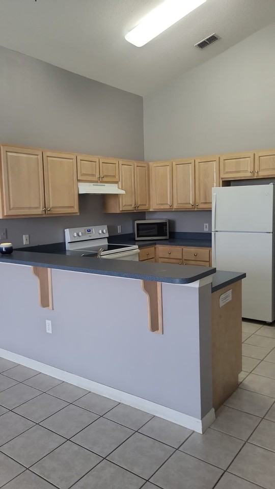 4691 Cumbrian Lakes Dr #NA - Photo 6 of 12