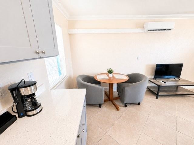 141 72nd Ave #2 - Photo 4 of 8