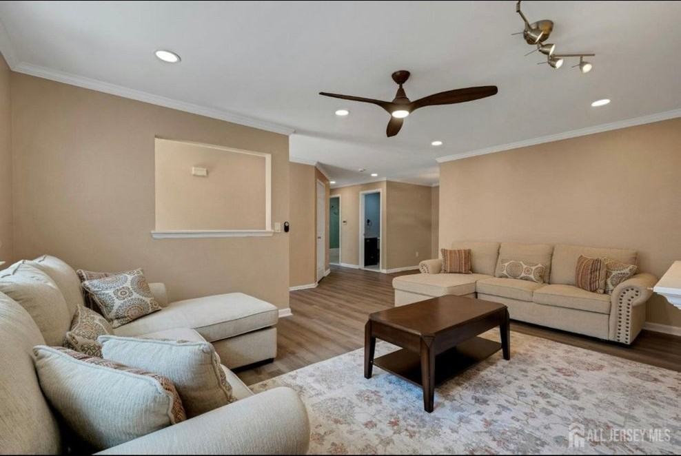 177 Bexley Ln - Photo 4 of 20