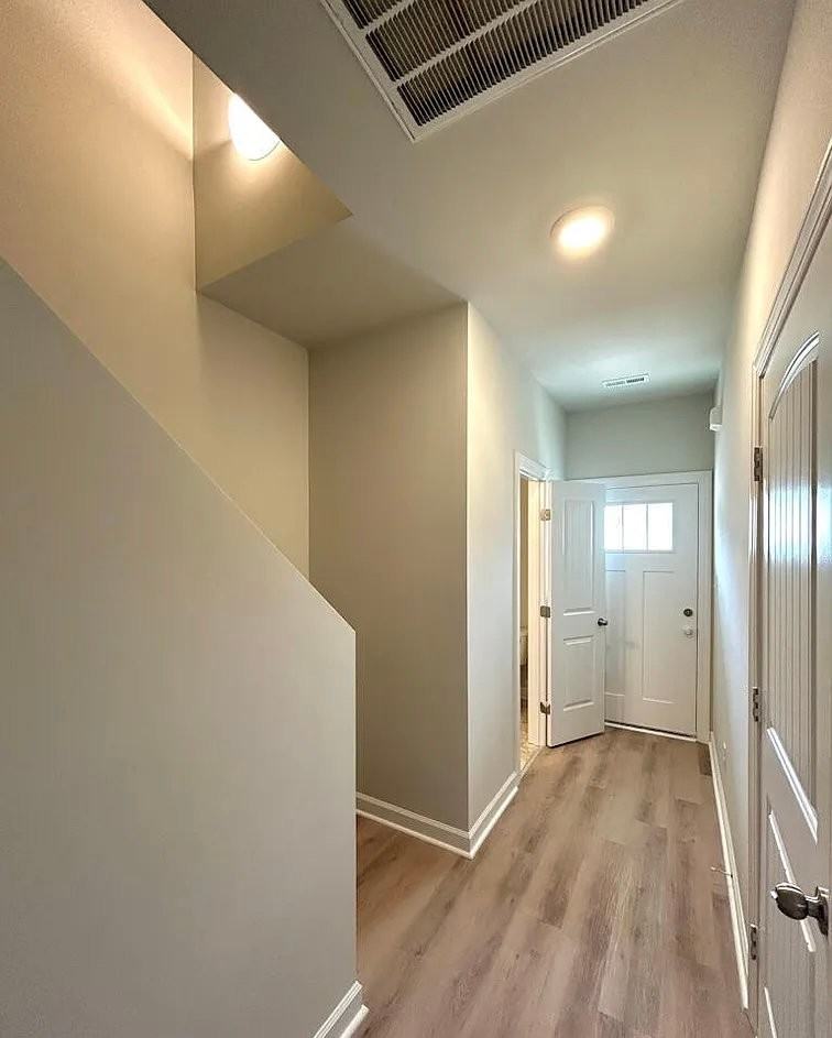 111 Crab Claw Spit Ln - Photo 3 of 20