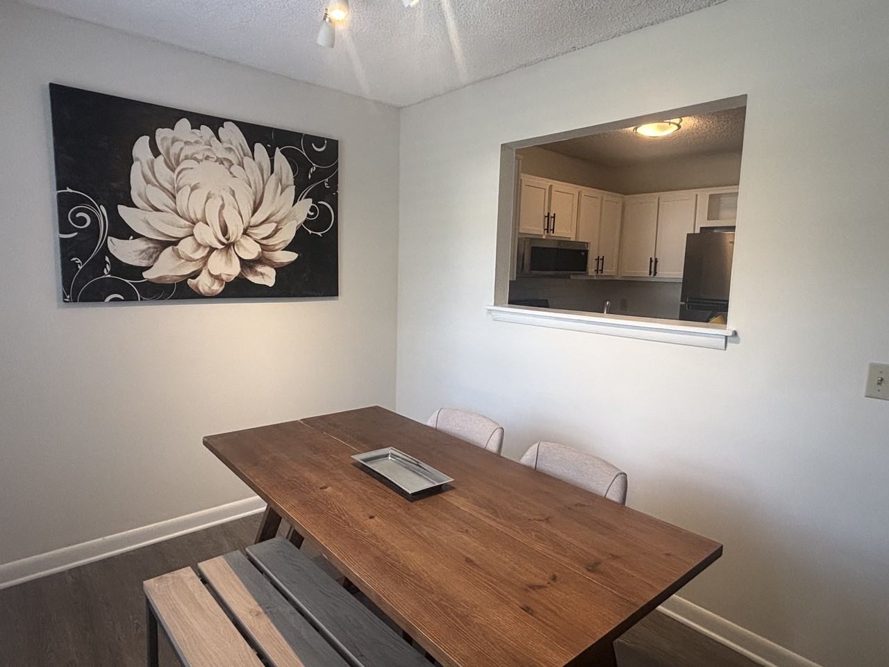 839 Oak Leaf Dr - Photo 2 of 13
