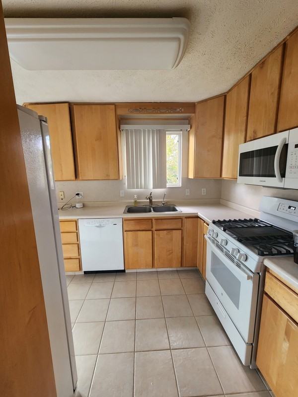 12936 S Timp View Dr - Photo 3 of 25