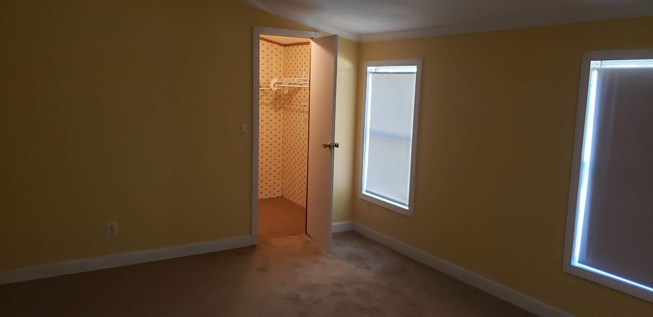 17014 Meridian Blvd #NA - Photo 4 of 23