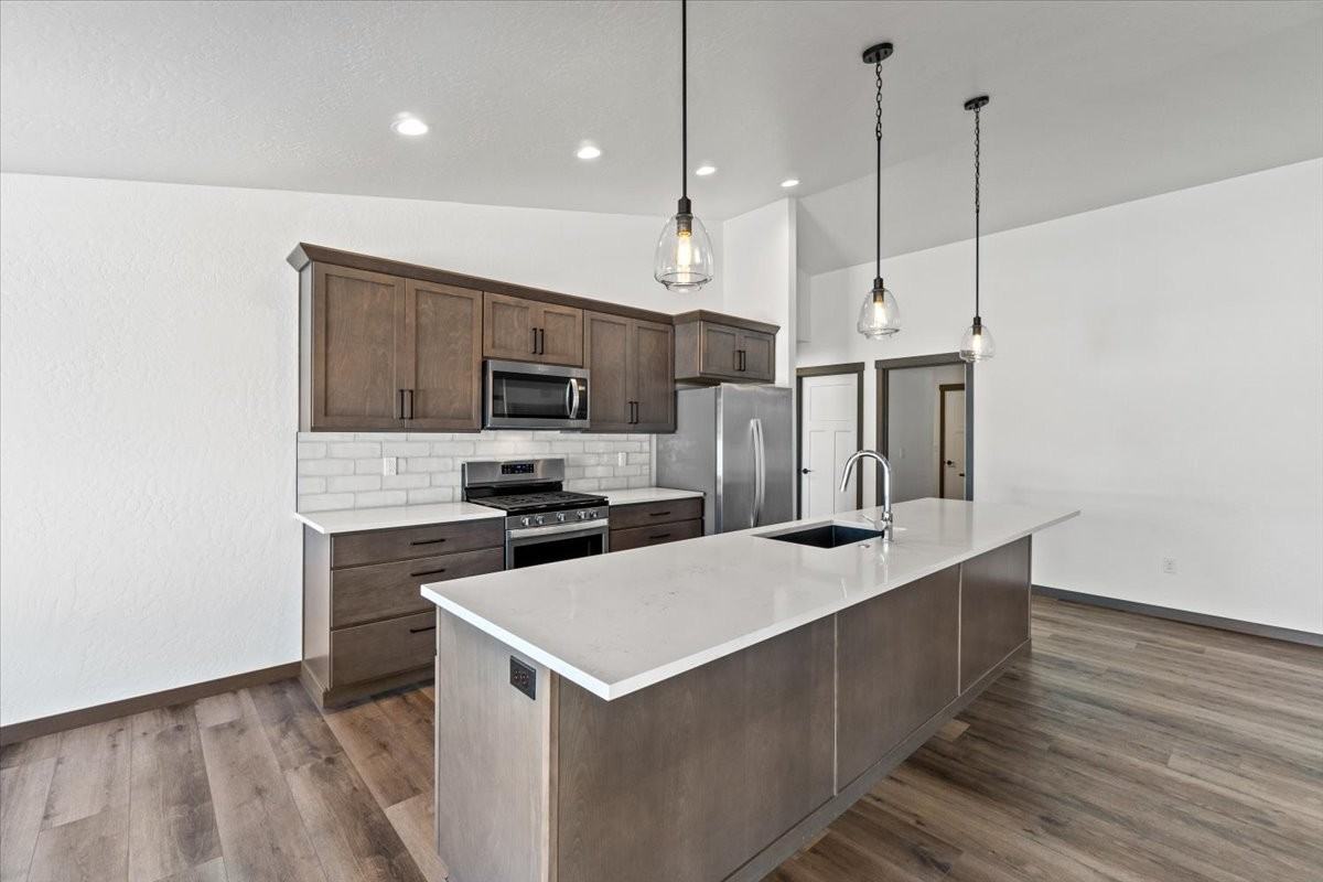316 W Grange Ave - Photo 6 of 20