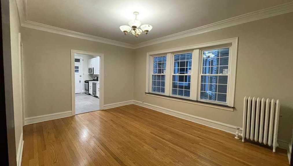 2734 W Winnemac Ave #2 - Photo 7 of 20