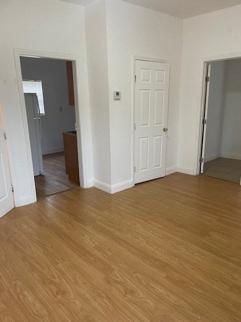 221 Hillary St - Photo 2 of 8