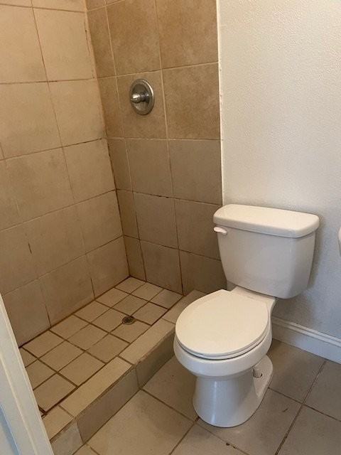 221 Hillary St - Photo 4 of 8