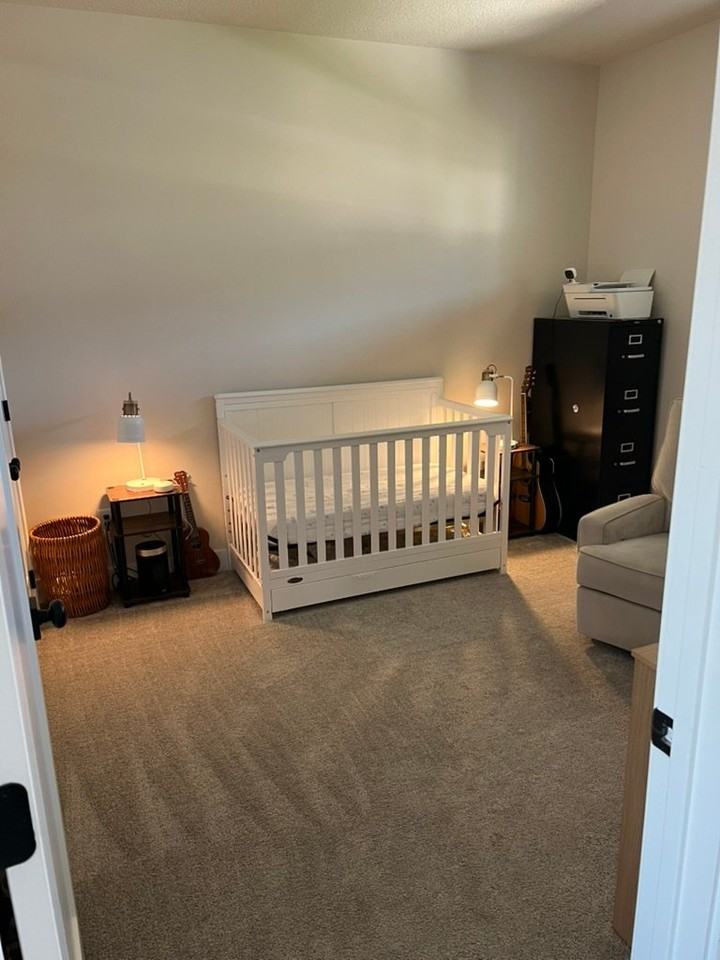 193 N Strathmore Ln - Photo 2 of 19