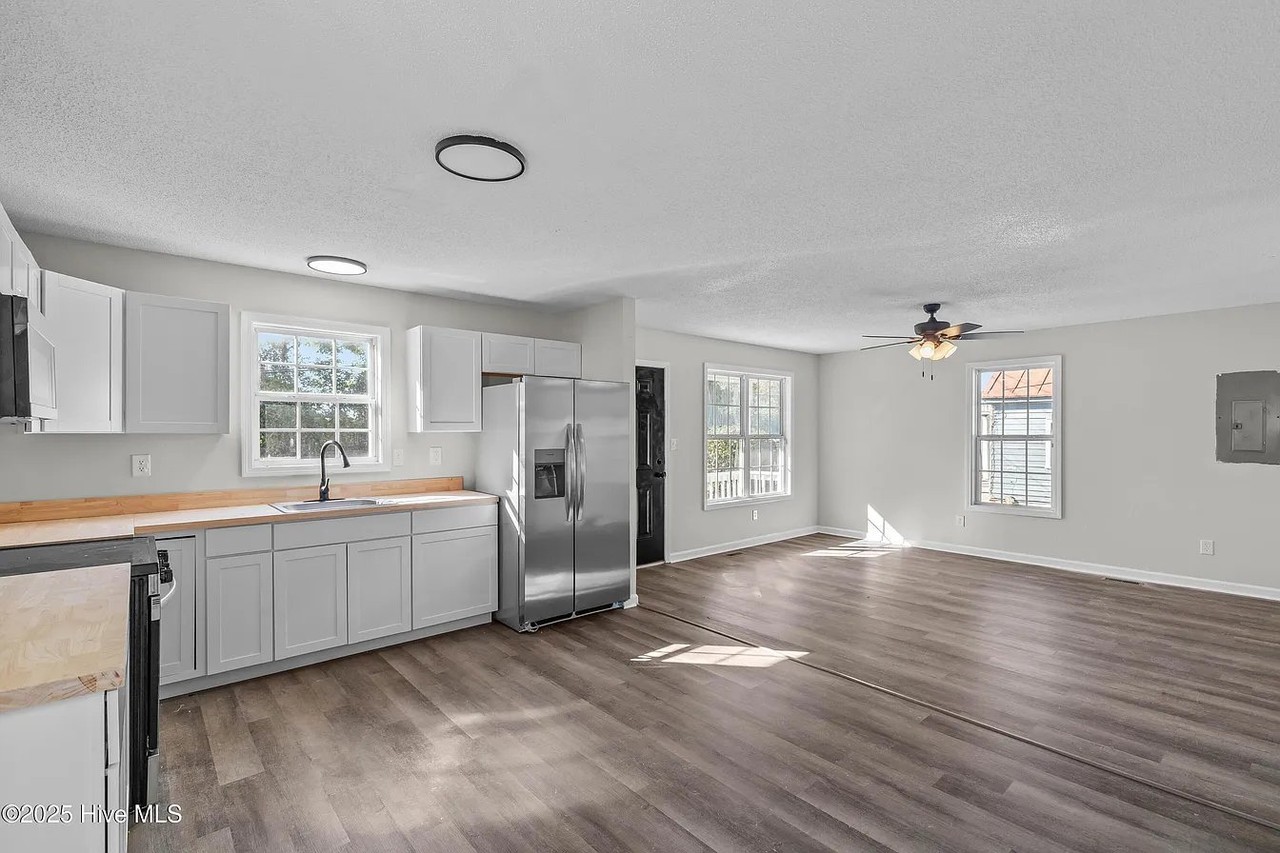 1216 Walt Bellamy Dr - Photo 6 of 19
