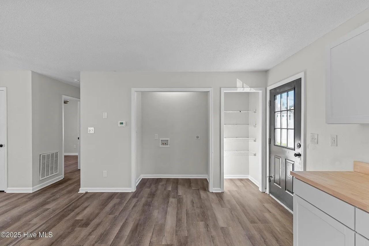 1216 Walt Bellamy Dr - Photo 7 of 19