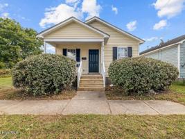 featured image of 212 Lawson St