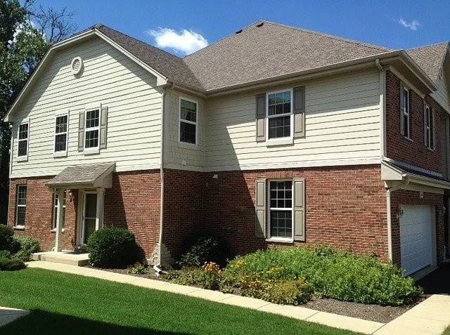 10S447 Carrington Cir - Photo 2 of 15