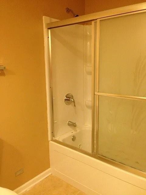 10S447 Carrington Cir - Photo 3 of 15