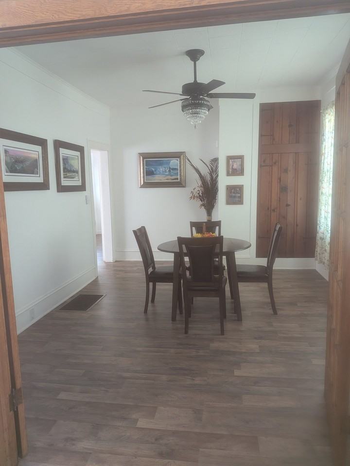 1004 College Ave - Photo 4 of 15