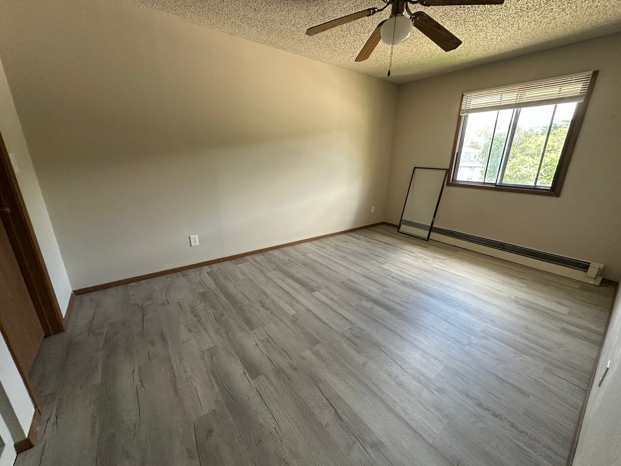 321 Finkbine Ln #6 - Photo 5 of 12
