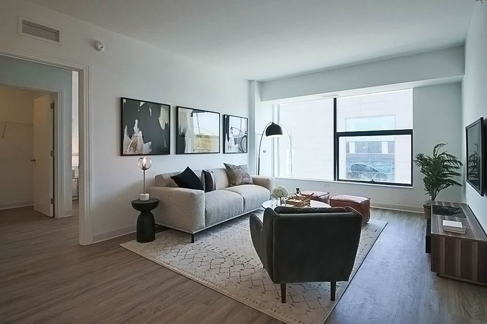 796 W Van Buren St #8 - Photo 4 of 15