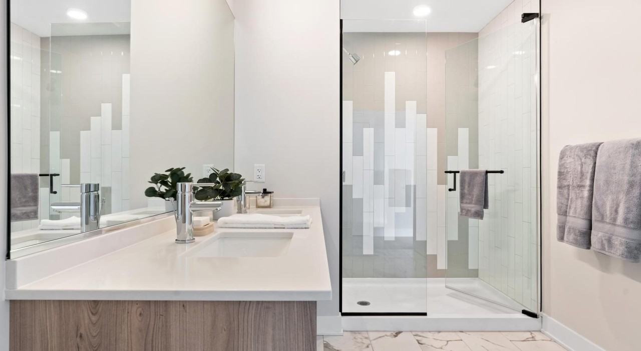 1137 W Van Buren St #7 - Photo 5 of 9