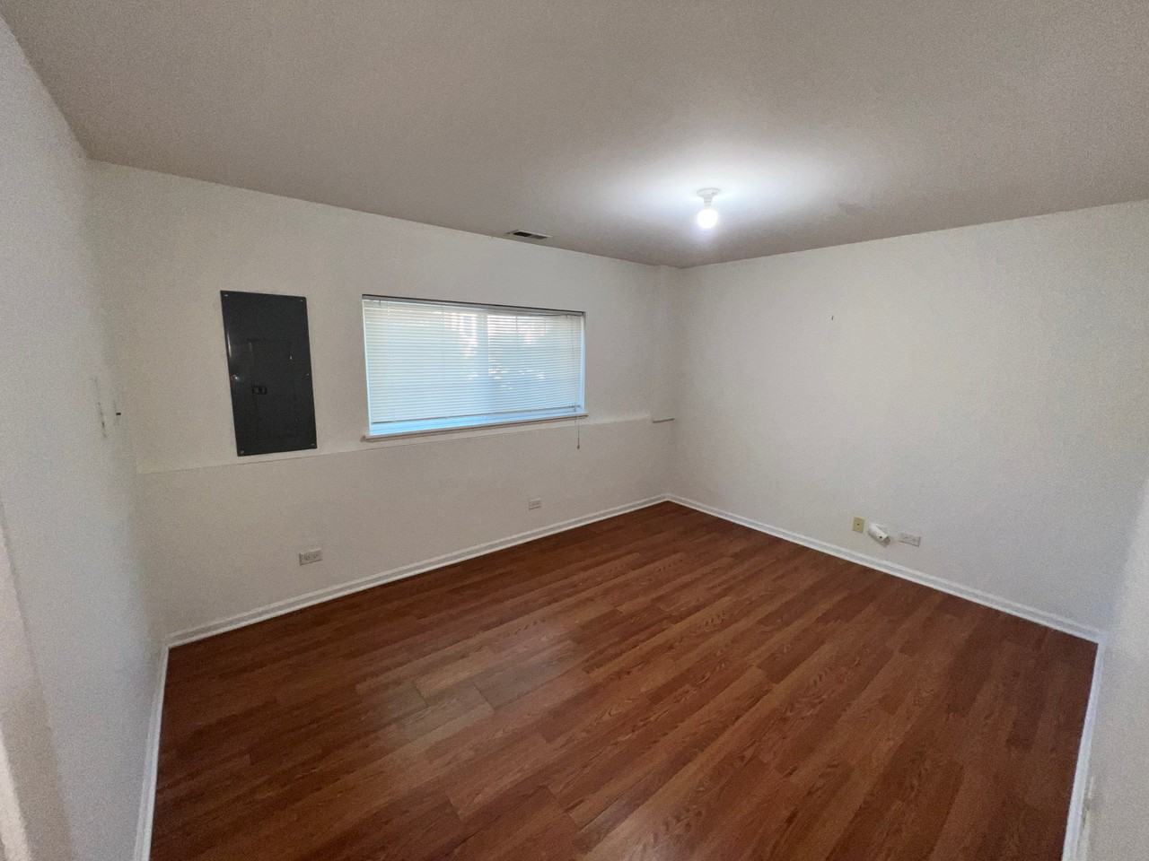 806 Lewisburg Ln - Photo 5 of 20