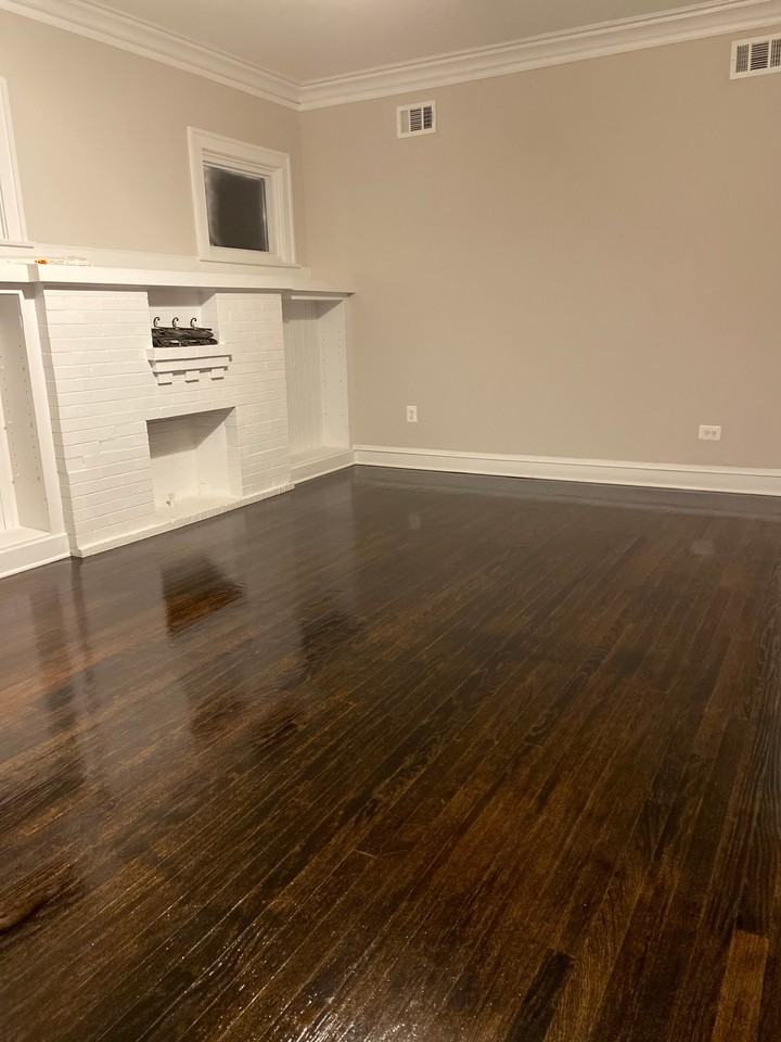 8218 S Green St #1stFL - Photo 4 of 7