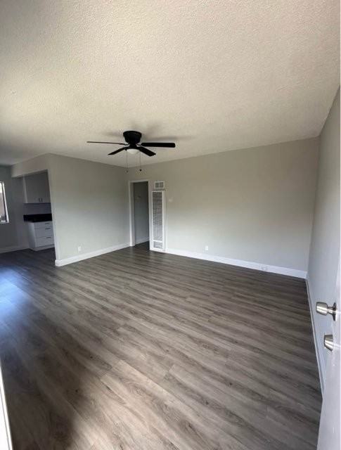1225 W 90th St - Photo 3 of 10