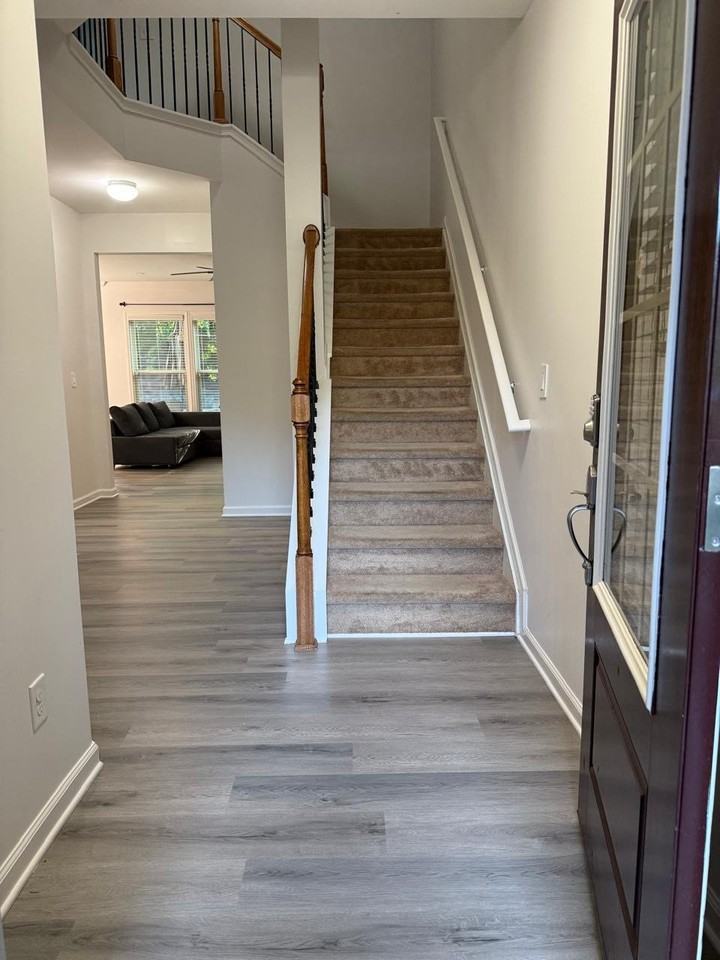 2124 Greencrest Cir - Photo 6 of 20