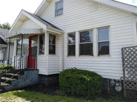 featured image of 621 E 31st St