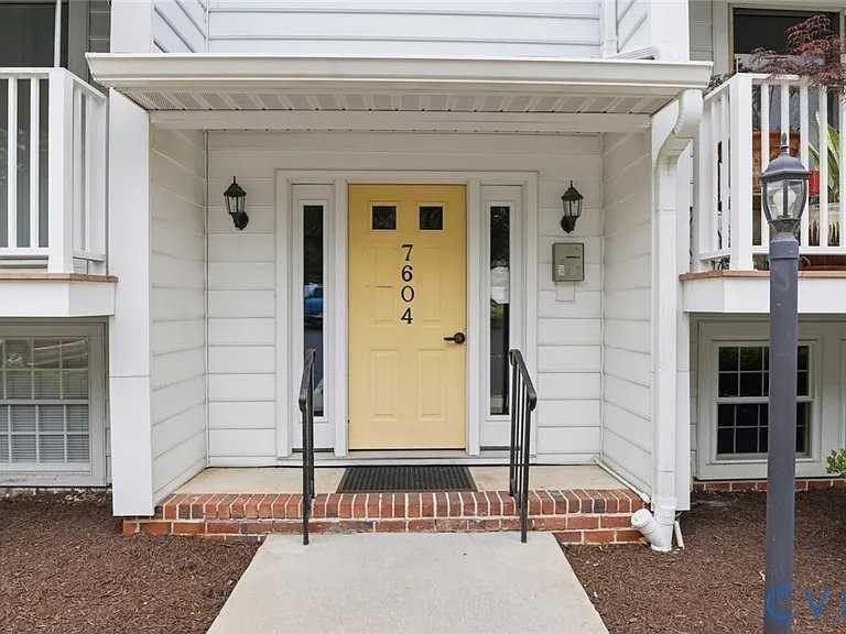 7604 Roscommon Ct #2409 - Photo 2 of 11