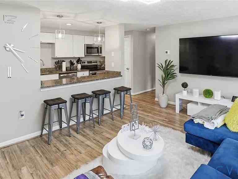 7604 Roscommon Ct #2409 - Photo 3 of 11