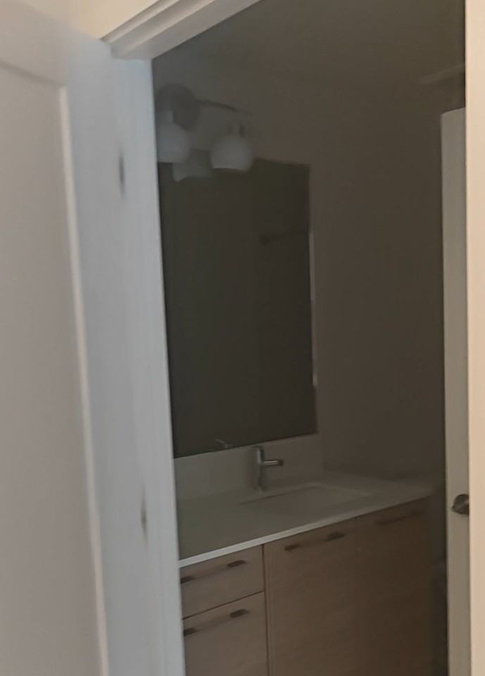1002 Nw 7th St #2 - Photo 5 of 19