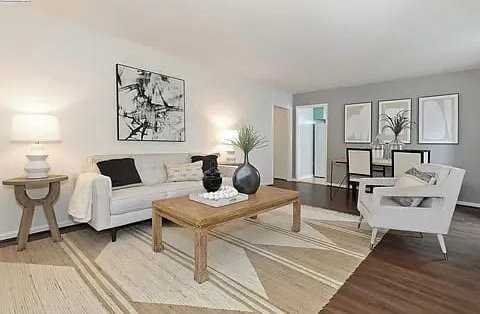 3324 Delaware St - Photo 3 of 13