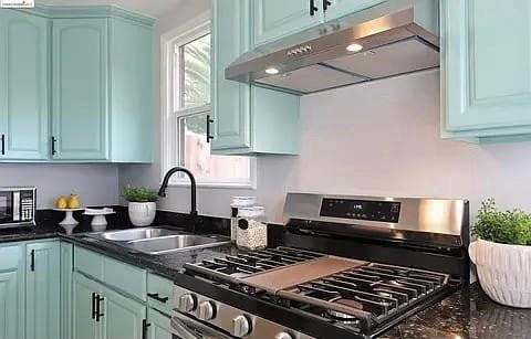 3324 Delaware St - Photo 4 of 13