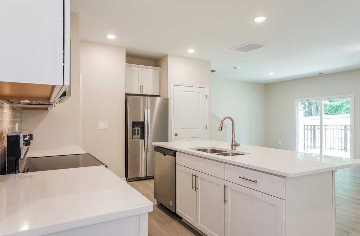 1108 Greenville Way - Photo 3 of 9