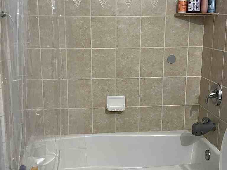 1747 Vista Glen Dr - Photo 2 of 14