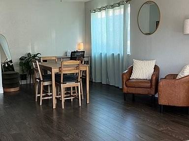 1747 Vista Glen Dr - Photo 3 of 14