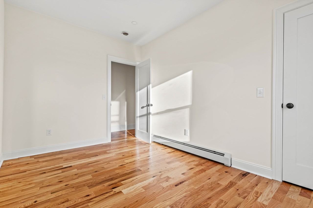 84 Maple Ave #BLW - Photo 5 of 20