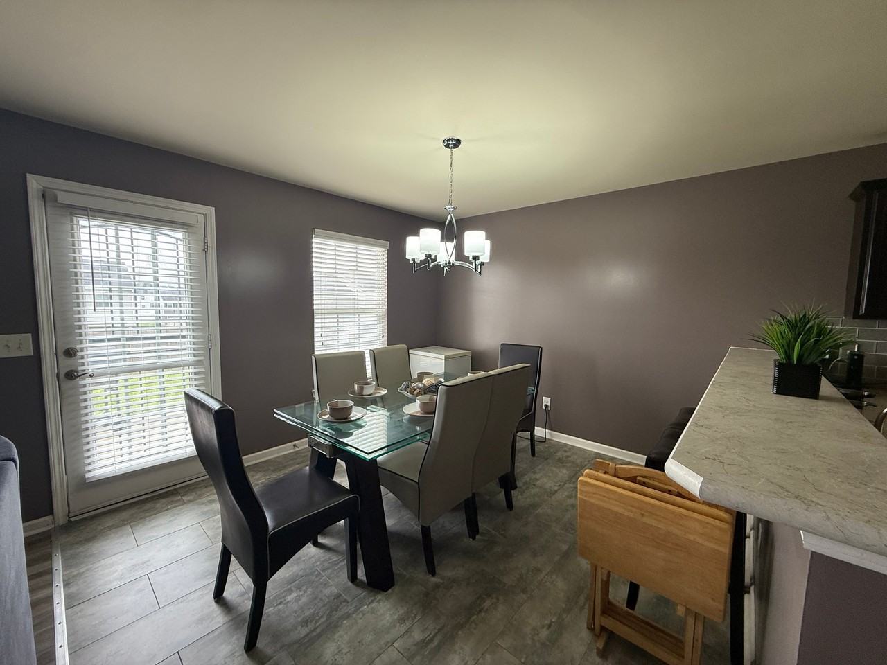 1124 Harmony Ln - Photo 4 of 20