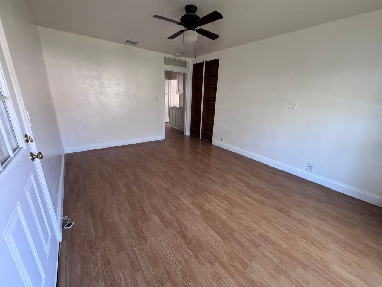 16732 E Main St - Photo 3 of 10