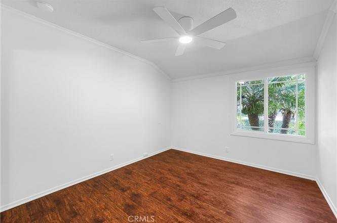 467 W Roberta Ave - Photo 5 of 20
